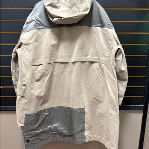 Lululemon Gathering Storm Long Jacket Beige Gray Sz 12 - Picture 5 of 8